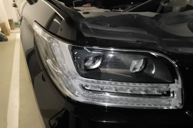 Used Lincoln Navigator 2020 3.5T Prestige Edition Right Front Headlight