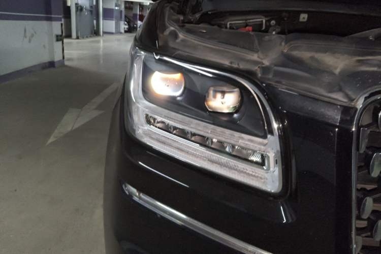 Used Lincoln Navigator 2020 3.5T Prestige Edition Right Front Headlight