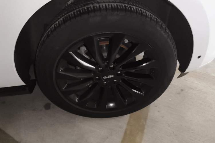 Used Lincoln Navigator 2020 3.5T Prestige Edition Right Front Wheel Hub