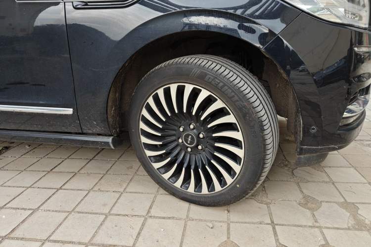 Used Lincoln Navigator 2020 3.5T Long-Wheelbase Presidential Edition Right Front Wheel Hub