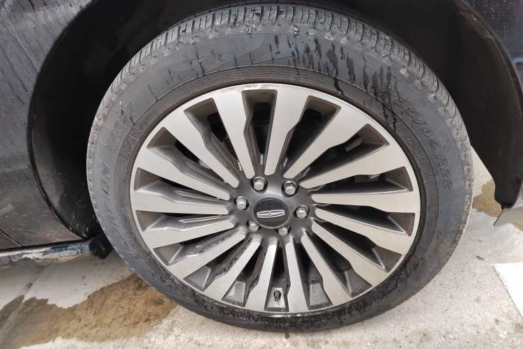 Used Lincoln Navigator 2020 3.5T Prestige Edition Right Front Wheel Hub