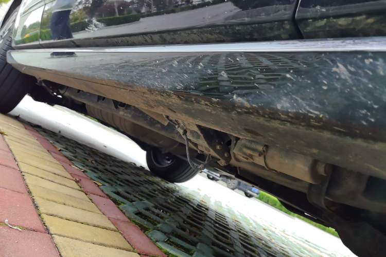 Used Lincoln Navigator 2020 3.5T Presidential Series Right Side Sill