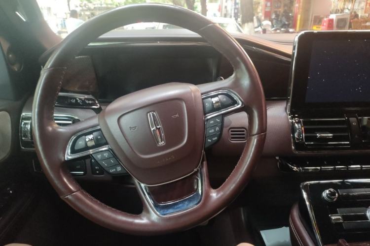 Used Lincoln Navigator 2020 3.5T Presidential Series Steering Wheel