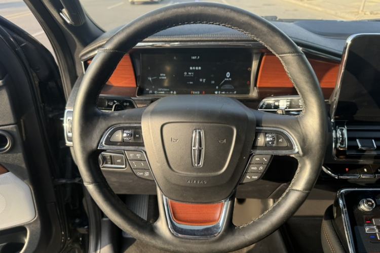 Used Lincoln Navigator 2020 3.5T Prestige Edition Steering Wheel