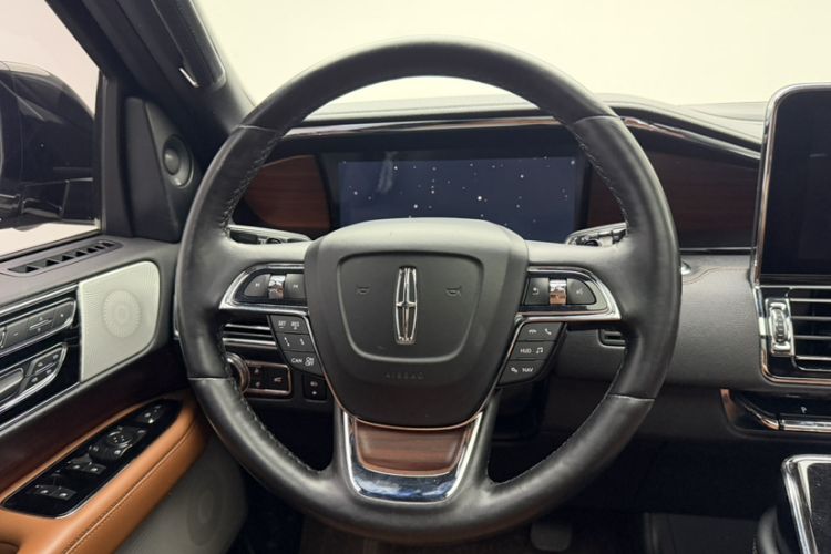 Used Lincoln Navigator 2020 3.5T Prestige Edition Steering Wheel