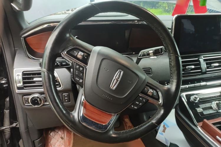 Used Lincoln Navigator 2020 3.5T Prestige Edition Steering Wheel