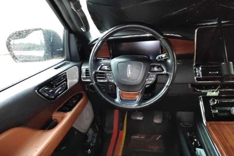 Used Lincoln Navigator 2020 3.5T Prestige Edition Steering Wheel