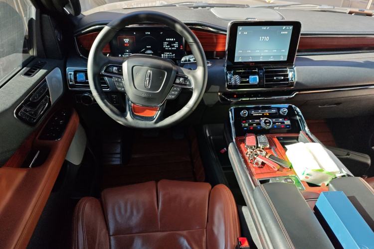 Used Lincoln Navigator 2020 3.5T Prestige Edition Steering Wheel