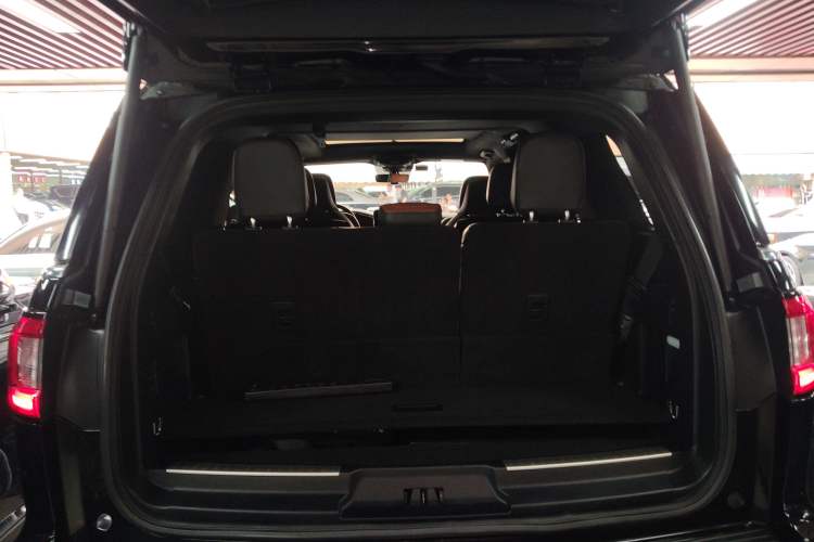 Used Lincoln Navigator 2020 3.5T Prestige Edition Trunk