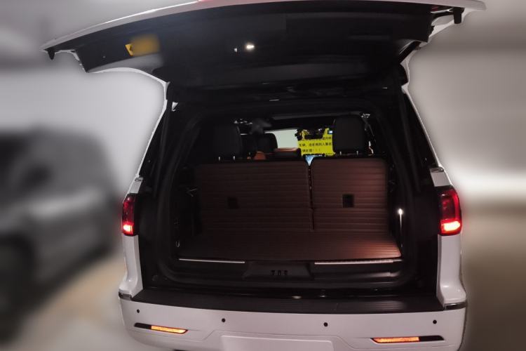 Used Lincoln Navigator 2020 3.5T Prestige Edition Trunk