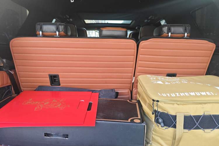 Used Lincoln Navigator 2020 3.5T Prestige Edition Trunk