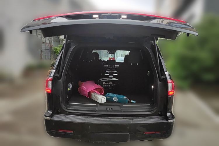 Used Lincoln Navigator 2020 3.5T Prestige Edition Trunk