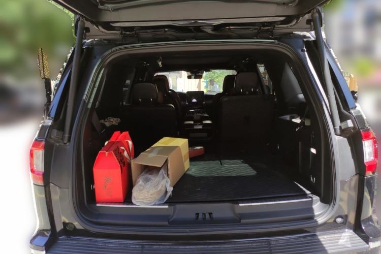 Used Lincoln Navigator 2020 3.5T Prestige Edition Trunk