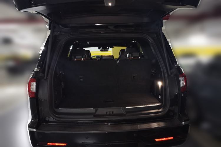 Used Lincoln Navigator 2020 3.5T Prestige Edition Trunk