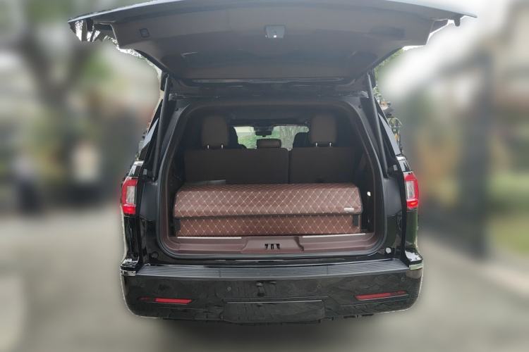 Used Lincoln Navigator 2020 3.5T Presidential Series Trunk