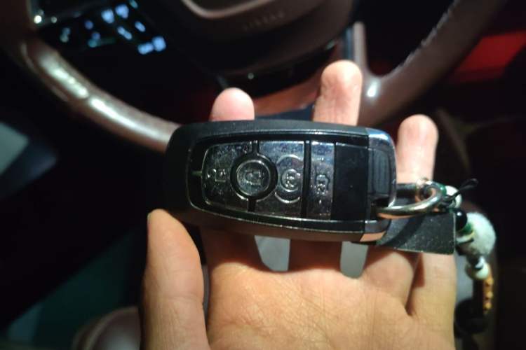 Used Lincoln Navigator 2020 3.5T Presidential Series Vehicle Key