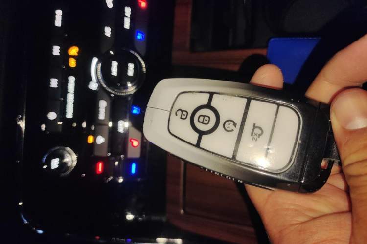 Used Lincoln Navigator 2020 3.5T Prestige Edition Vehicle Key