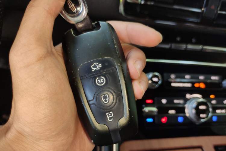Used Lincoln Navigator 2020 3.5T Prestige Edition Vehicle Key