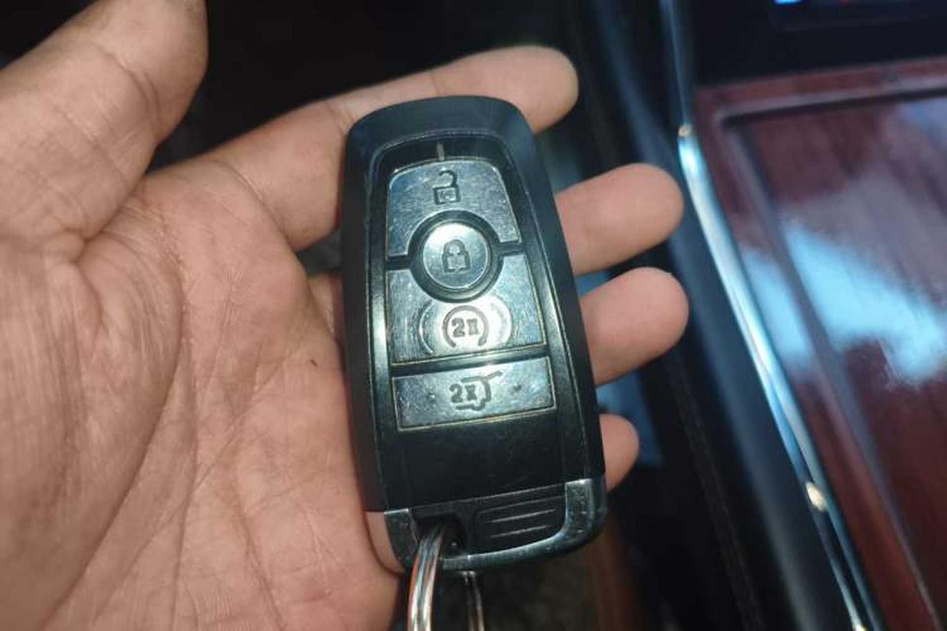 Used Lincoln Navigator 2020 3.5T Prestige Edition Vehicle Key