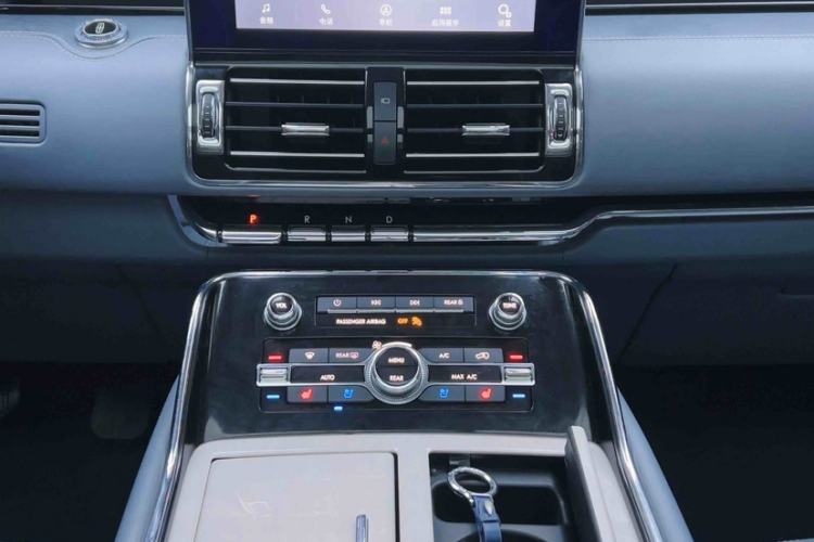 Used Lincoln Navigator 2020 3.5T Presidential Series Audio And AC Panel