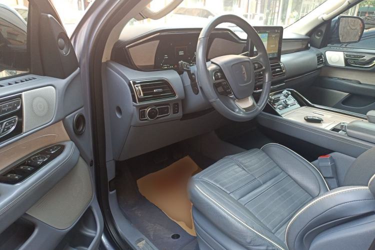 Used Lincoln Navigator 2020 3.5T Presidential Series Driver Seat