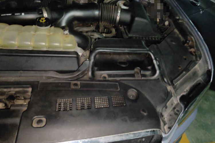 Used Lincoln Navigator 2020 3.5T Long-Wheelbase Presidential Edition Engine Bay Left