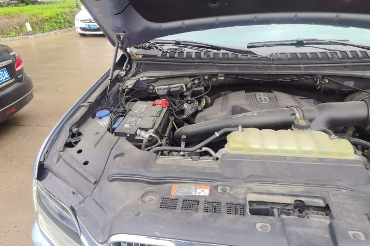 Used Lincoln Navigator 2020 3.5T Presidential Series Engine Bay Right