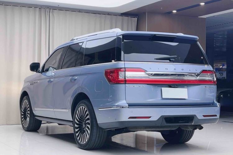 Used Lincoln Navigator 2020 3.5T Presidential Series Exterior 2