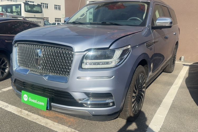Used Lincoln Navigator 2020 3.5T Presidential Series Exterior 2