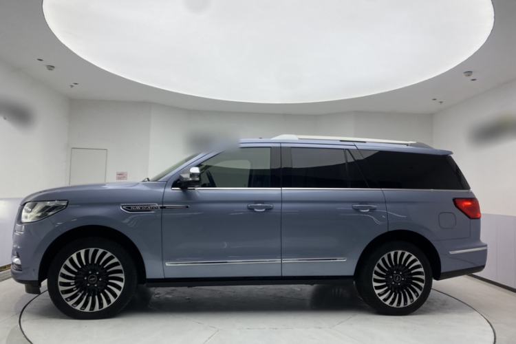Used Lincoln Navigator 2020 3.5T Presidential Series Exterior 2