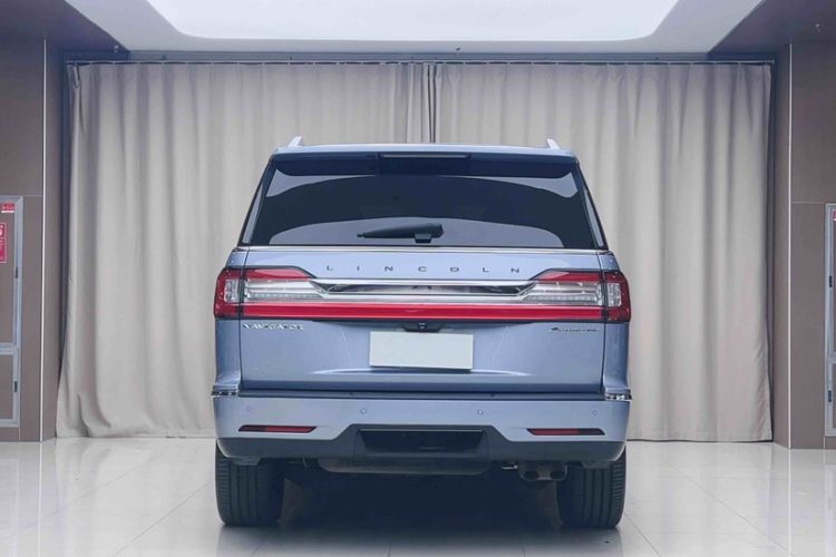 Used Lincoln Navigator 2020 3.5T Presidential Series Exterior 3
