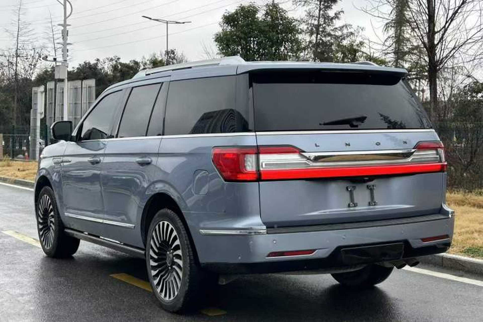 Used Lincoln Navigator 2020 3.5T Presidential Series Exterior 3