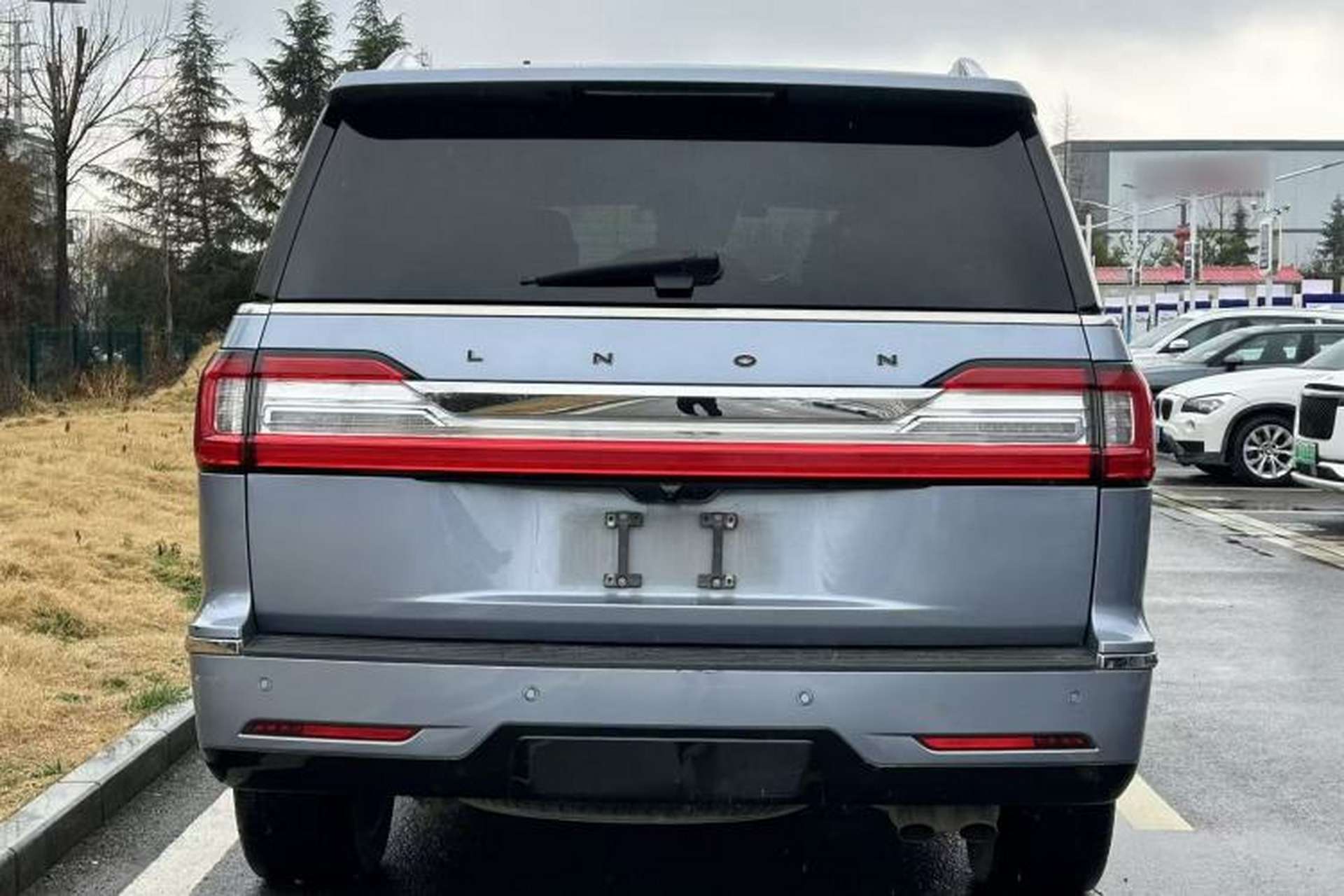 Used Lincoln Navigator 2020 3.5T Presidential Series Exterior 4
