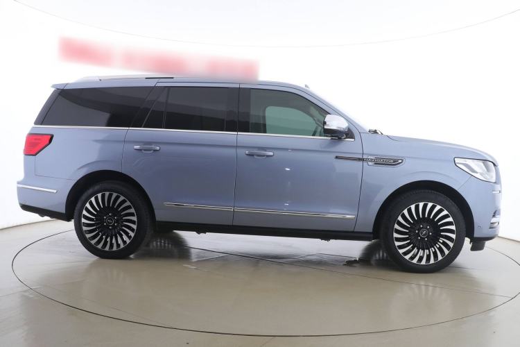 Used Lincoln Navigator 2020 3.5T Presidential Series Exterior 4