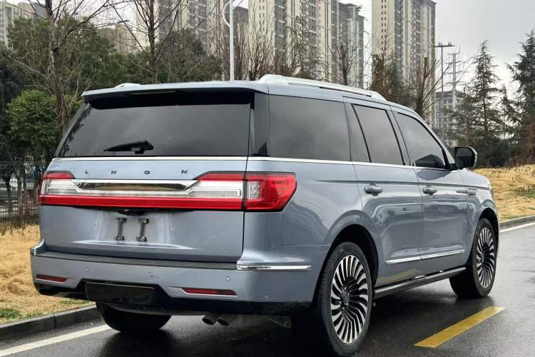 Used Lincoln Navigator 2020 3.5T Presidential Series Exterior 5
