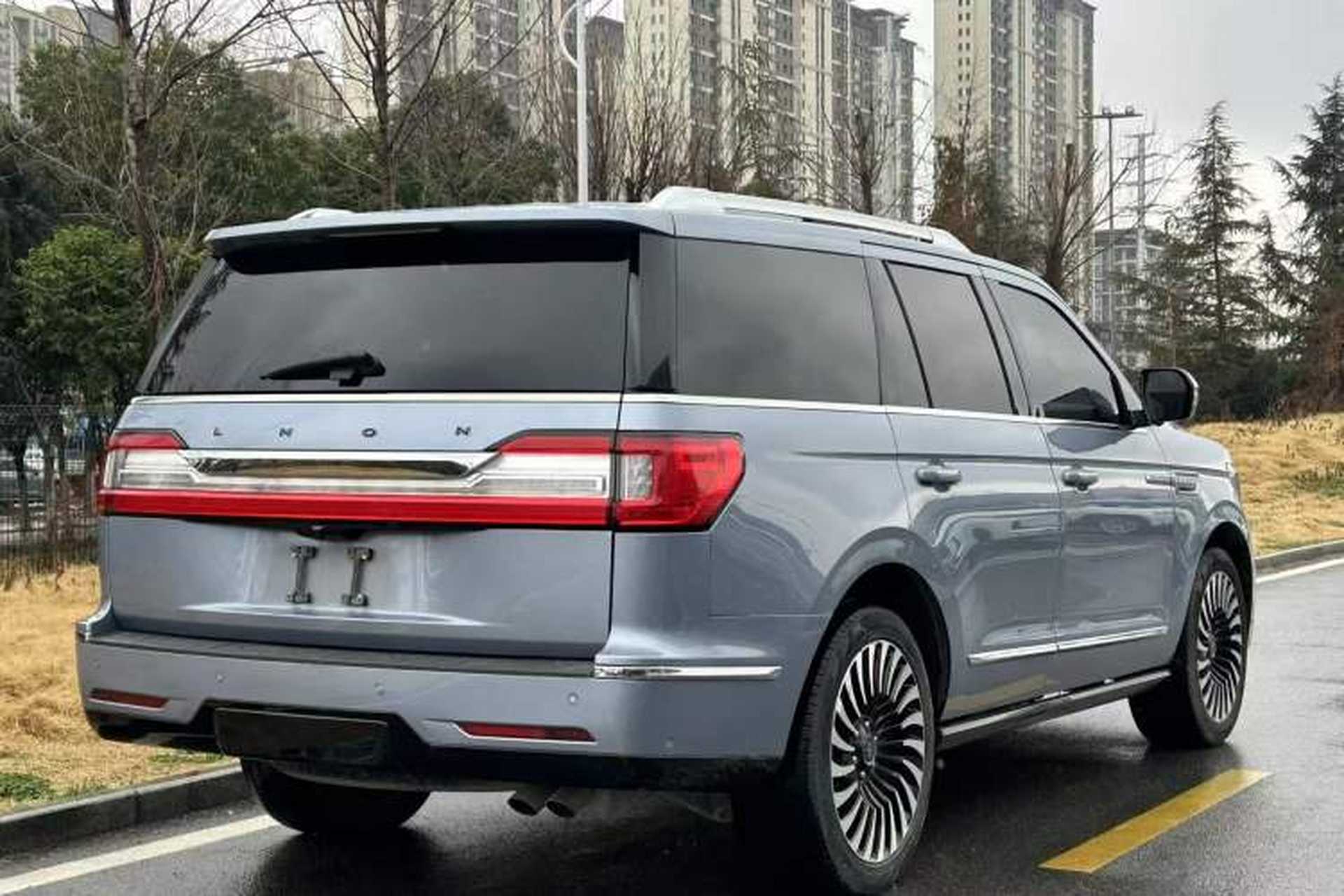 Used Lincoln Navigator 2020 3.5T Presidential Series Exterior 5