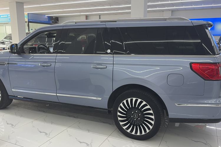 Used Lincoln Navigator 2020 3.5T Long-Wheelbase Presidential Edition Exterior 5