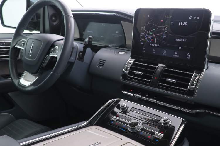 Used Lincoln Navigator 2020 3.5T Presidential Series Interior 1
