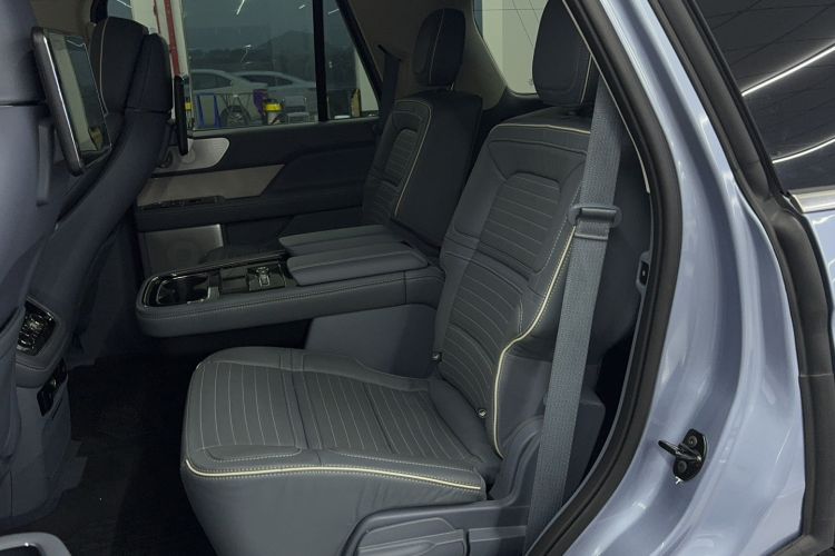 Used Lincoln Navigator 2020 3.5T Presidential Series Interior 1