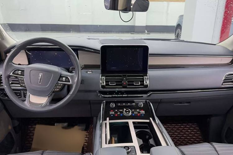 Used Lincoln Navigator 2020 3.5T Long-Wheelbase Presidential Edition Interior 1