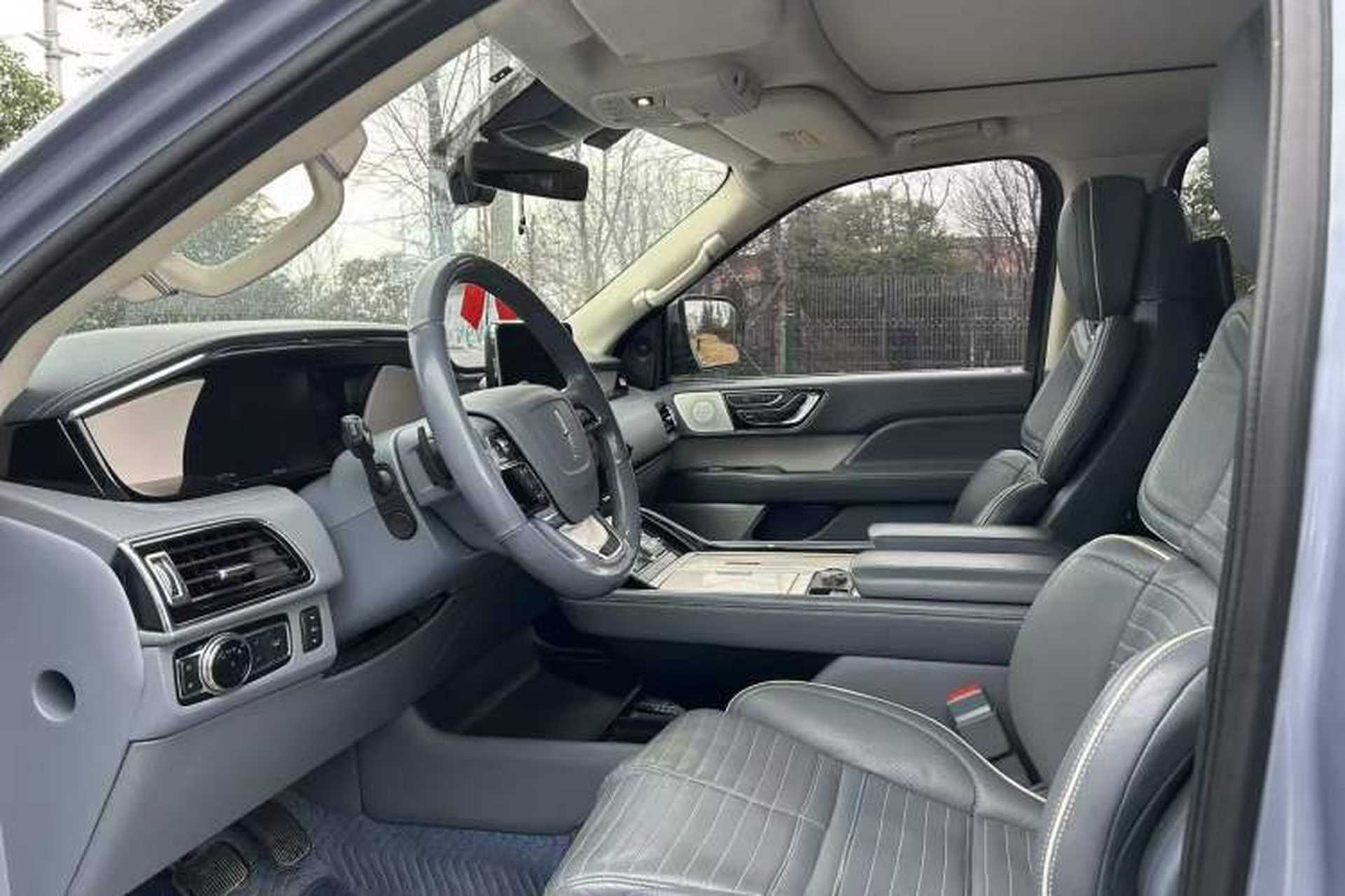 Used Lincoln Navigator 2020 3.5T Presidential Series Interior 3