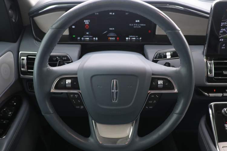 Used Lincoln Navigator 2020 3.5T Presidential Series Interior 3