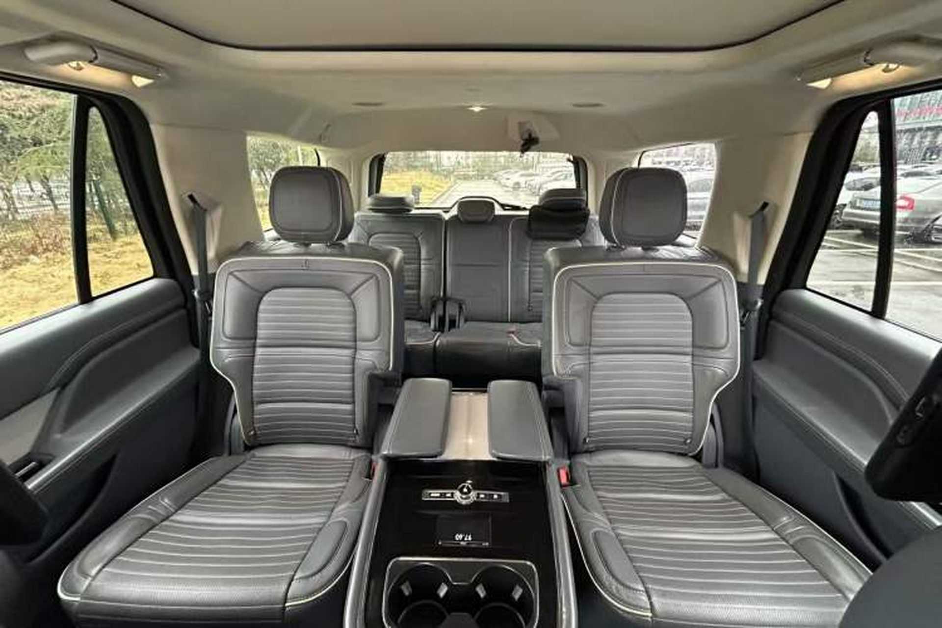 Used Lincoln Navigator 2020 3.5T Presidential Series Interior 5