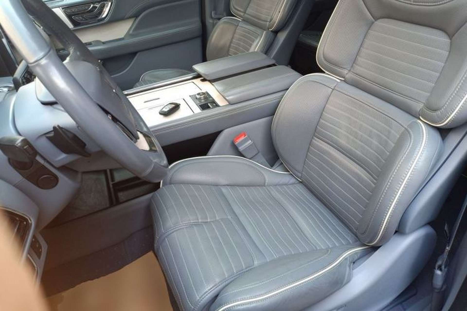 Used Lincoln Navigator 2020 3.5T Presidential Series Left Front Seat