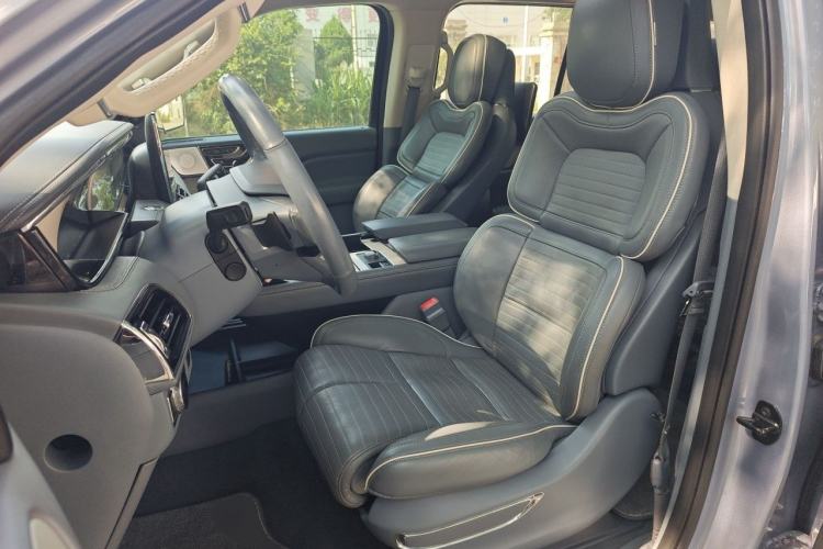 Used Lincoln Navigator 2020 3.5T Presidential Series Left Front Seat