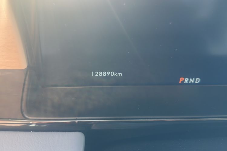 Used Lincoln Navigator 2020 3.5T Presidential Series Odometer Close Up