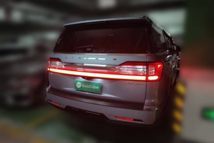 Used Lincoln Navigator 2020 3.5T Long-Wheelbase Presidential Edition Rear Right 45 Deg