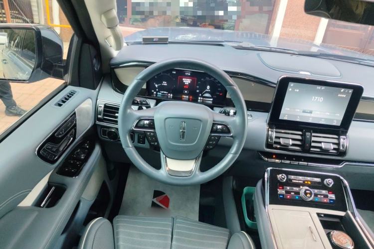 Used Lincoln Navigator 2020 3.5T Presidential Series Steering Wheel
