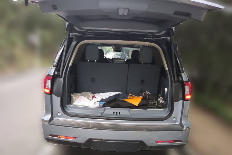 Used Lincoln Navigator 2020 3.5T Presidential Series Trunk