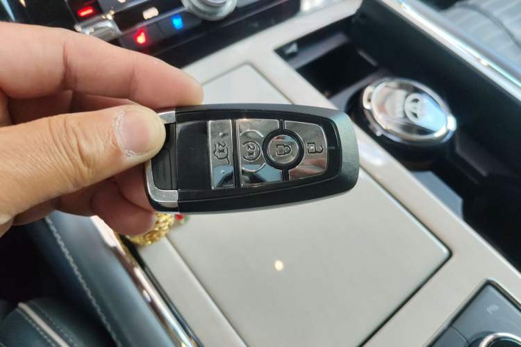 Used Lincoln Navigator 2020 3.5T Presidential Series Vehicle Key